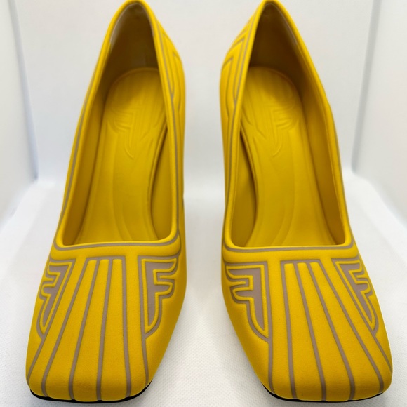 SOLD—Fendi FFreedom NIB Yellow Pumps Heels 38 UK5 - Picture 6 of 15